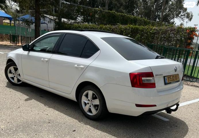 סקודה אוקטביה