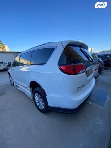 קרייזלר פסיפיקה