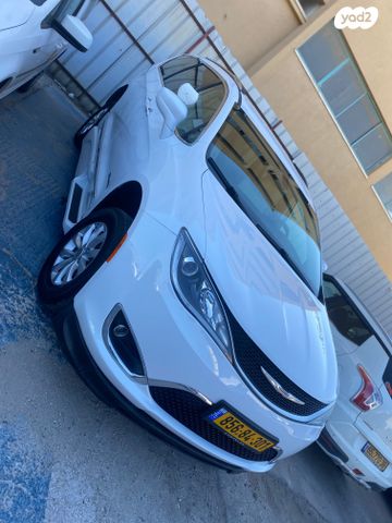 קרייזלר פסיפיקה