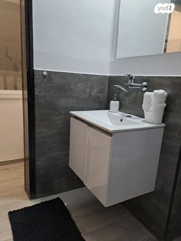 דירה, אחד העם 17, קרית שמואל, טבריה