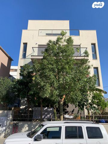 גג/ פנטהאוז, חזקיהו המלך 25, שפירא, תל אביב יפו