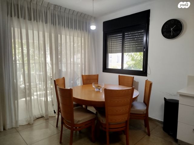 יונתן רטוש 3