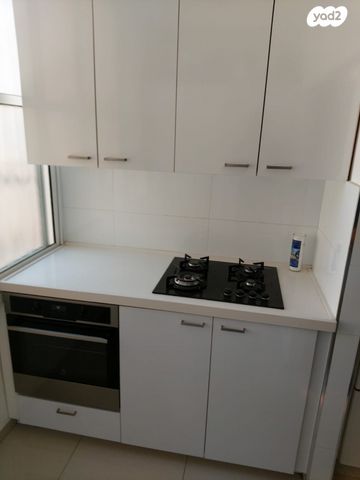 דירה, זרובבל 13, מרכז מזרחי, נס ציונה