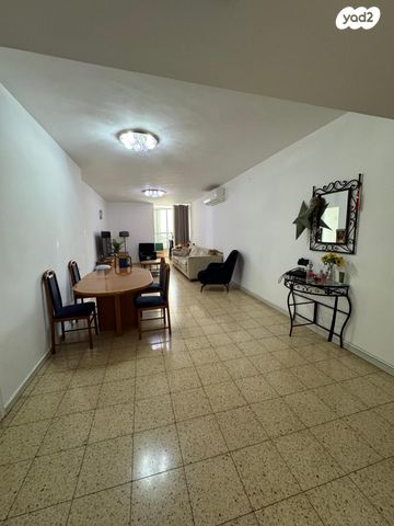 שדרות חיים וייצמן 94