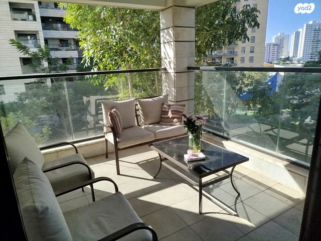 דירה, יונתן רטוש 3, פסגות אפק, ראש העין