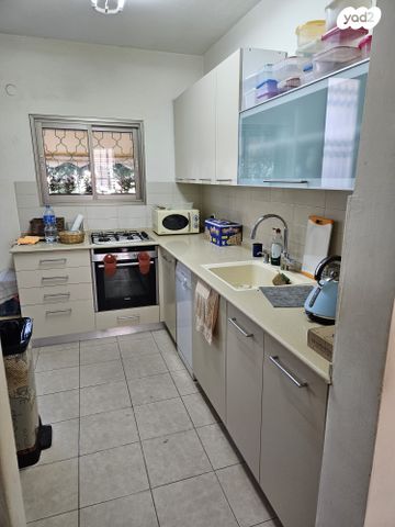 דירה, סמטת בצלאל 7, רמב"ם, ראשון לציון