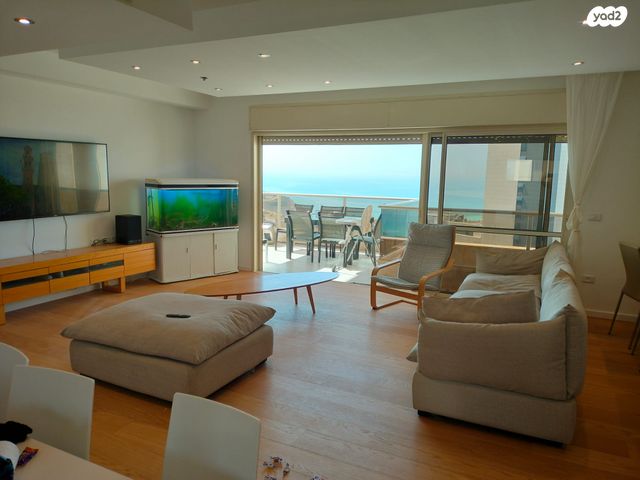 דירה, פייר קניג 37, נוף הטיילת, נתניה