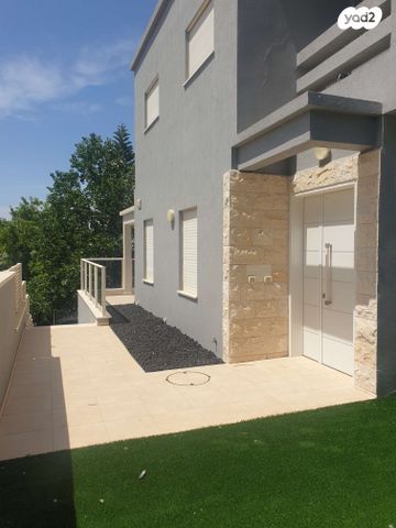 כליל החורש 1