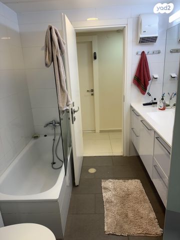 דירה, יעקב פיכמן 25, ח-501, חולון