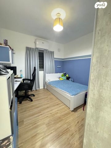 גג/ פנטהאוז, אהרון מזיא 3, שעריים, רחובות