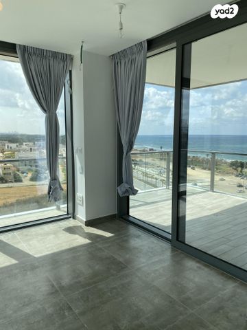 דירה, שדרות רחבעם זאבי 15, גבעת אולגה, חדרה