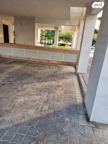 שדרות לוי אשכול 74