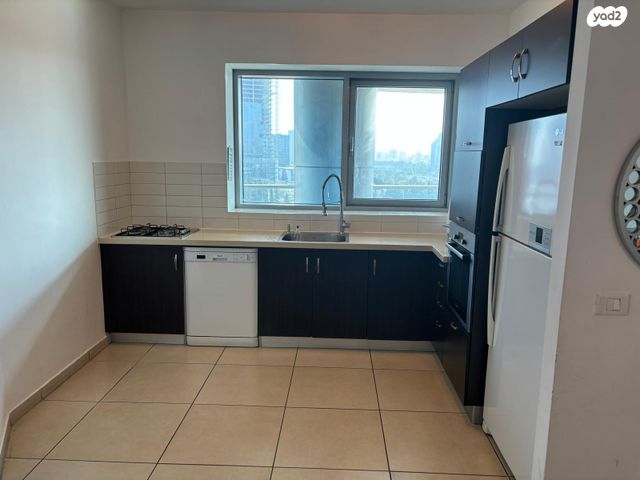 דירה, דגניה 10, נווה עוז, פתח תקווה