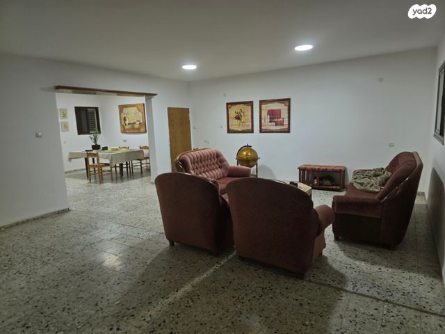 שדרות אבא חושי 1