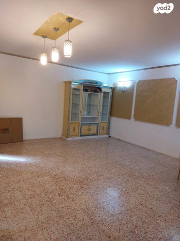 דירה, אוסישקין 14, אגרובנק, חולון