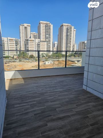 הרב שלום שבזי 215