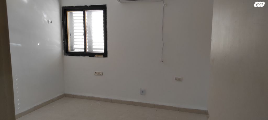 דירה, דוד המלך 23, האצטדיון, טבריה