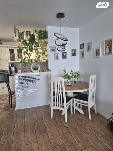 דירה, חיים 44, צור שלום, קרית ביאליק