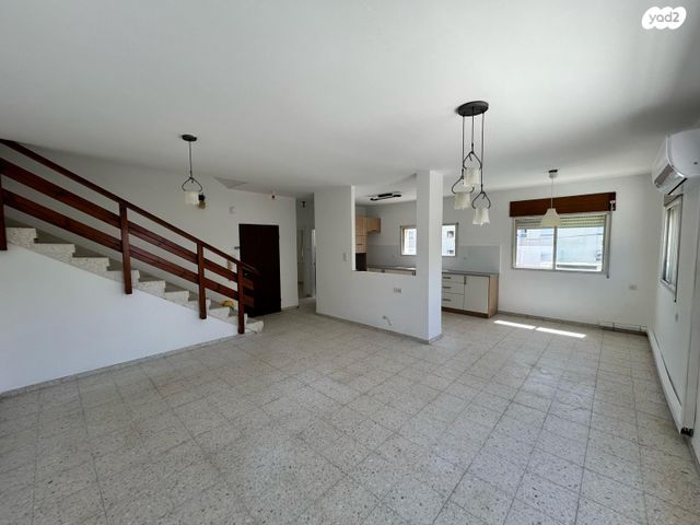 דופלקס, ז'בוטינסקי 64, עיר, מרכז העיר, נהריה