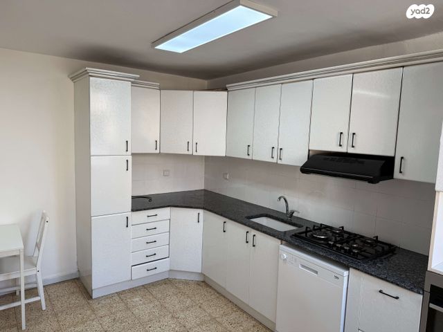 דירה, שרה אהרונסון 59, אזור הבילויים, רמת גן