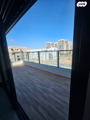 דירה, הרב שלום שבזי 215, פסגות אפק, ראש העין