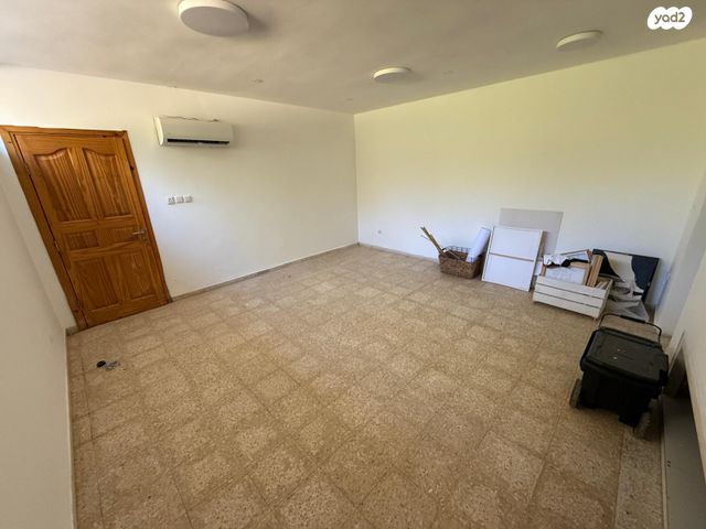 סטודיו, הגפנים 23, כפר סירקין, כפר סירקין