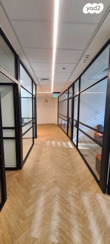 משרדים, התדהר 2, אזור תעשייה קרית אתגרים, רעננה