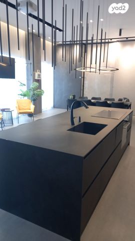 חנויות/ שטח מסחרי, בצלאל 3, בורסה, רמת גן