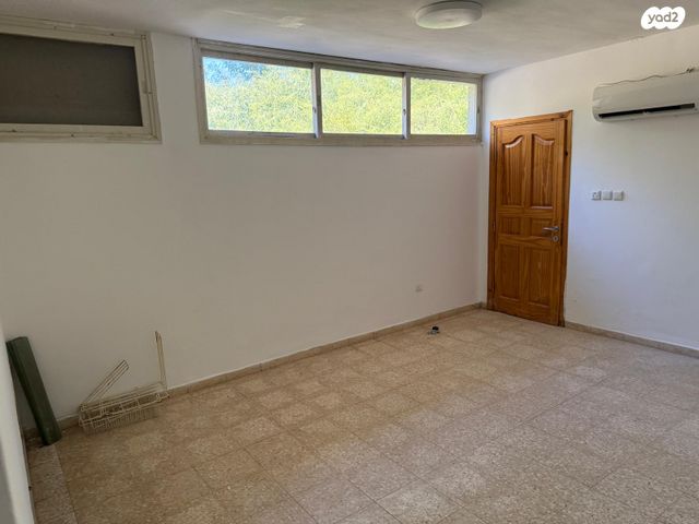 סטודיו, הגפנים 23, כפר סירקין, כפר סירקין