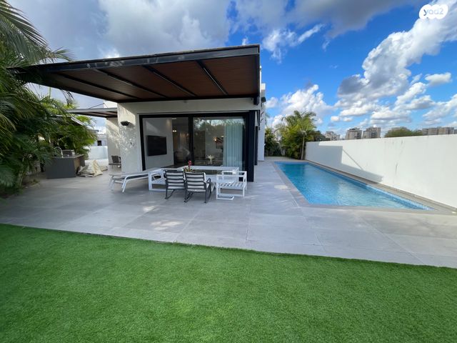 בית פרטי/ קוטג', שאר העיר, רחובות