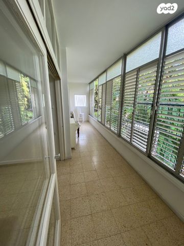 דירה, מ"ג, לב העיר, בת ים