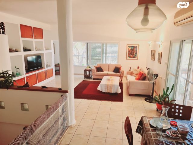 דו משפחתי, זמנהוף, אחוזה, חיפה