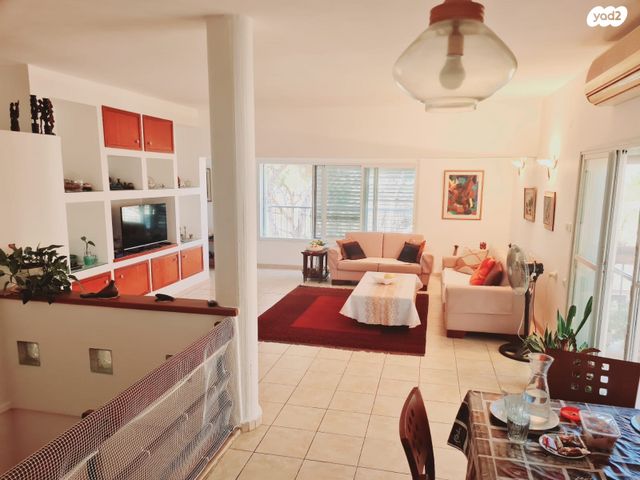 דו משפחתי, זמנהוף, אחוזה, חיפה