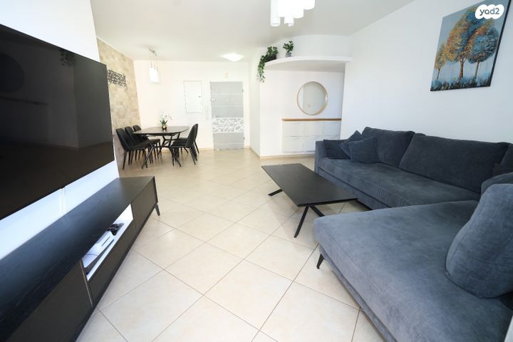 עוזי נרקיס 23