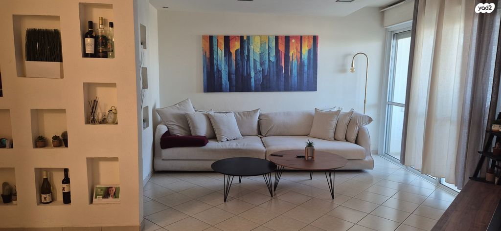 דרך המשחררים 14