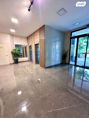 גג/ פנטהאוז, הנגיד, נאות שקמה, ראשון לציון