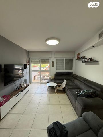 דירה, הזמיר 63, נהריה הירוקה, נהריה