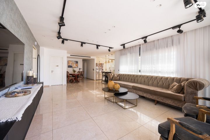 גג/ פנטהאוז, עמנואל זיסמן, חומת שמואל, הר חומה, ירושלים