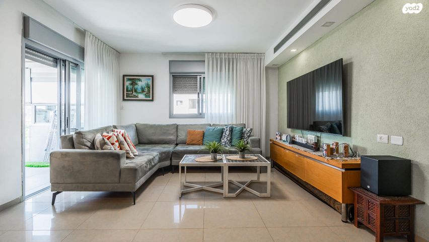 דירה, נחום שריג, רמות הרכס, באר שבע