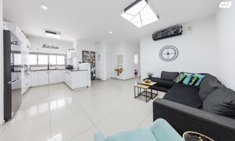 בית פרטי/ קוטג', אביב, ראש העין