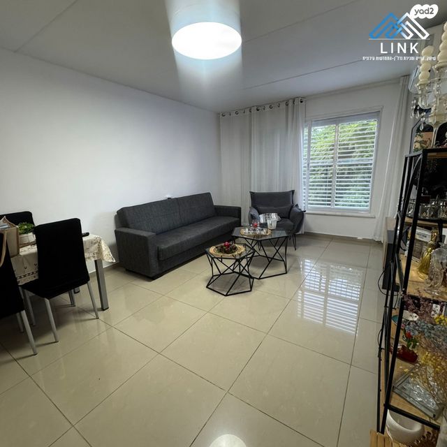 דירה, וייצמן, החותרים, טירת כרמל