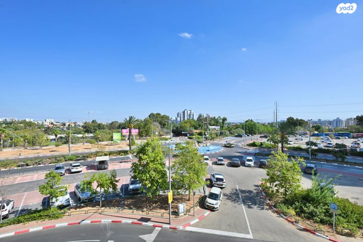 דירה, התורמוס, קרית ראשון, ראשון לציון