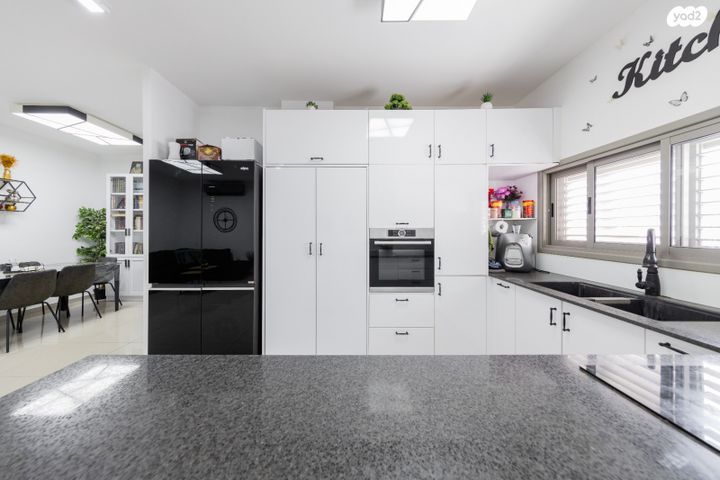 בית פרטי/ קוטג', אביב, ראש העין