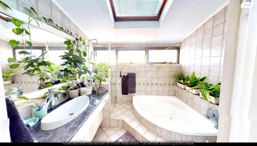 דו משפחתי, הס, מרכז דרום, רעננה