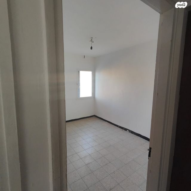 דירה, נתן שוורץ, לוד