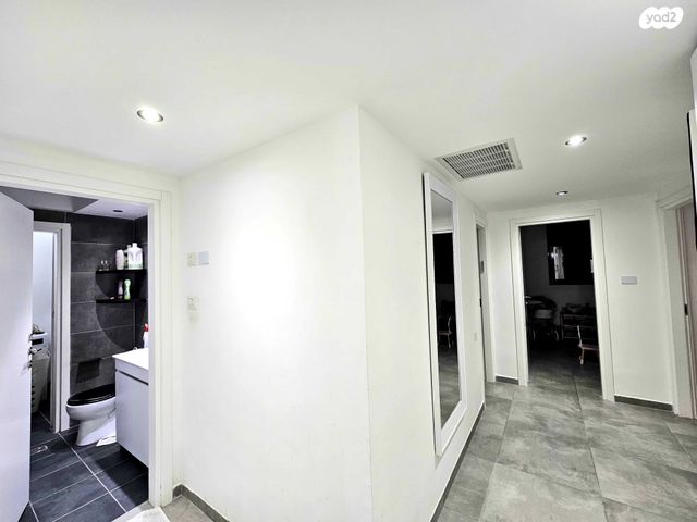 דירה, אריאל שרון, נווה שרון / שער העיר, נתיבות