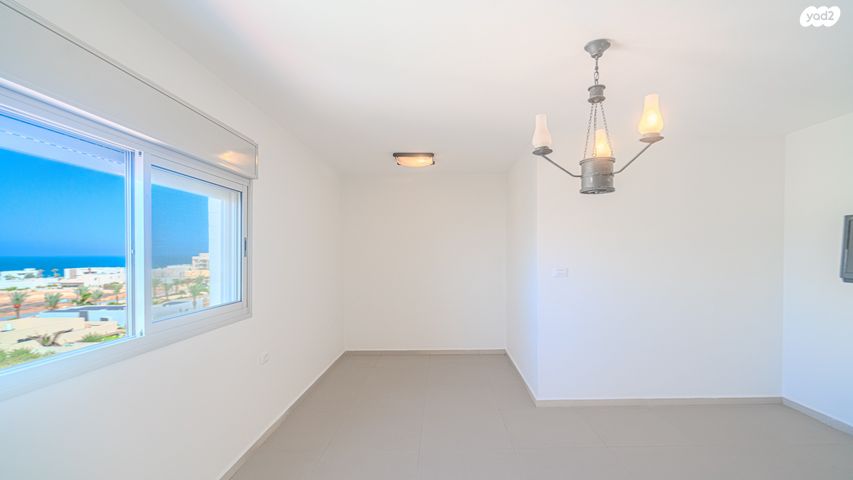 גג/ פנטהאוז, רחבעם זאבי, ברנע, אשקלון