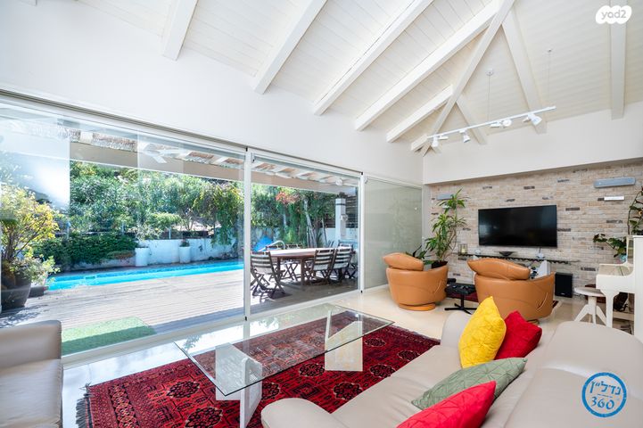 דו משפחתי, נווה שלו, זכרון יעקב