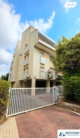 דירה, ויצמן 15, למפרט, כפר סבא