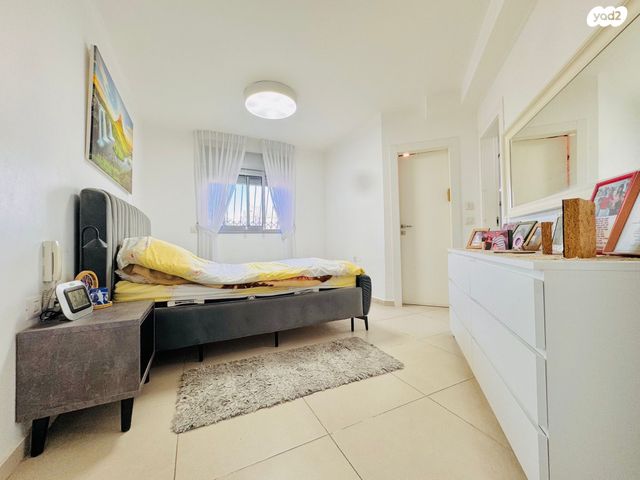 דירה, אילונה פהר, קרית אילון, חולון